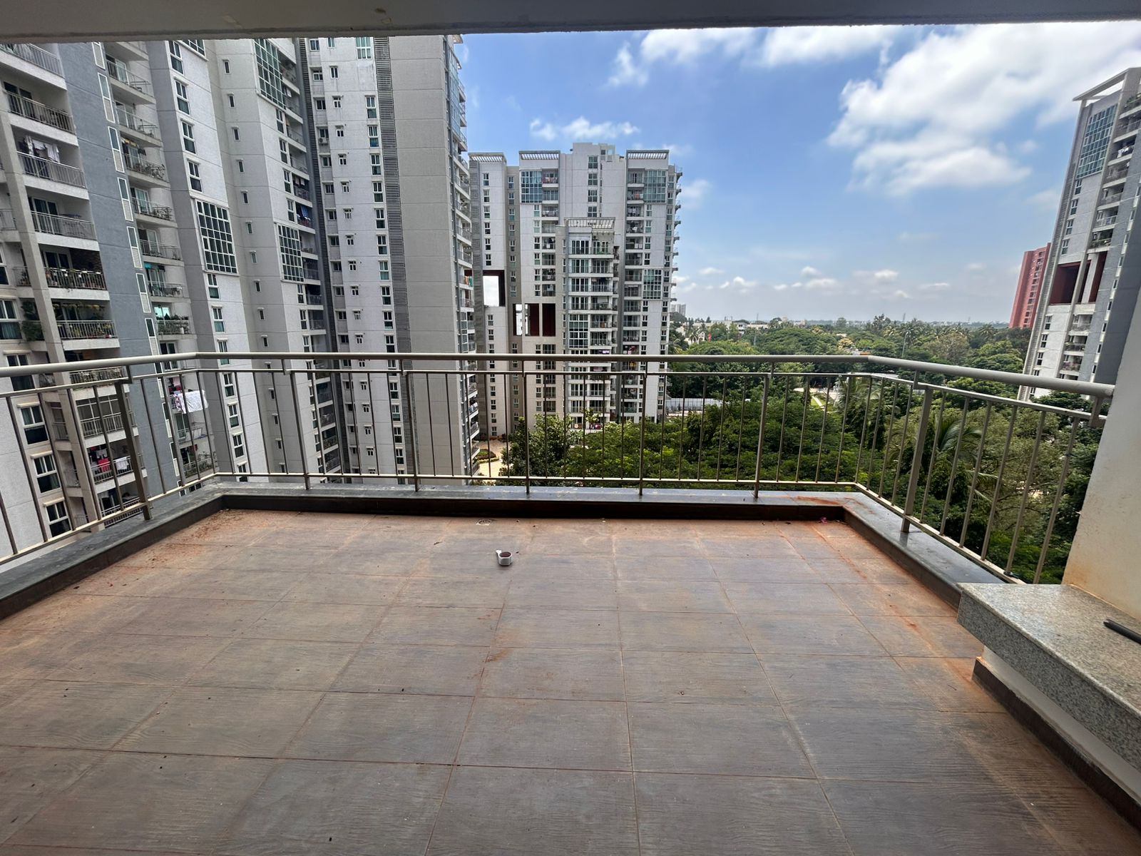 4 BHK Apartment For Sale in Brigade Cosmopolis