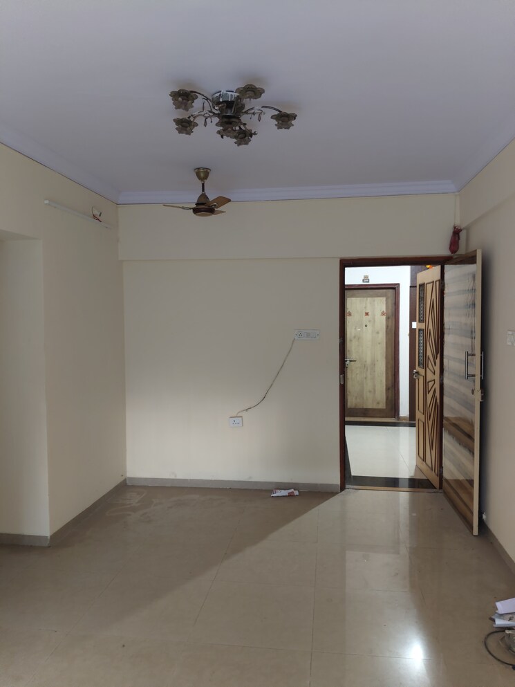 Room, raunak-unnathi-gardens-phase-ii 2 Bedroom 600 Sq.Ft. Apartment In Pokhran Road No One Thane 9062539