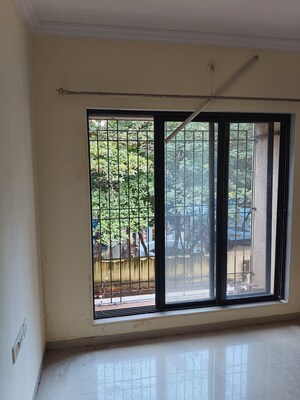 Room in 2 BHK Apartment at Raunak Unnathi Gardens Phase II, Pokhran Road No One – for Sale