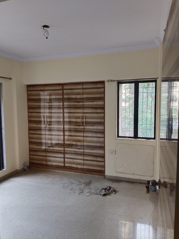 Room, raunak-unnathi-gardens-phase-ii 2 Bedroom 600 Sq.Ft. Apartment In Pokhran Road No One Thane 9062539