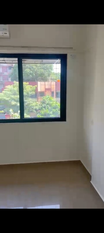 Room in 2 BHK Apartment at Nirman Apartment Andheri, Andheri East – for Rent