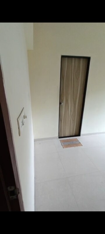 Room in 1 BHK Apartment at Ghatkopar East – for Rent