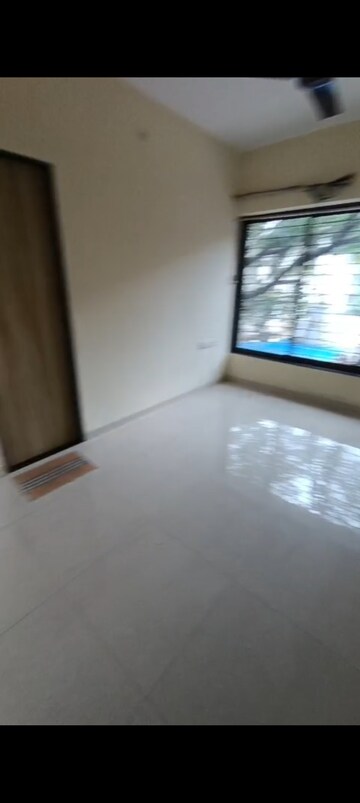 Room in 1 BHK Apartment at Ghatkopar East – for Rent