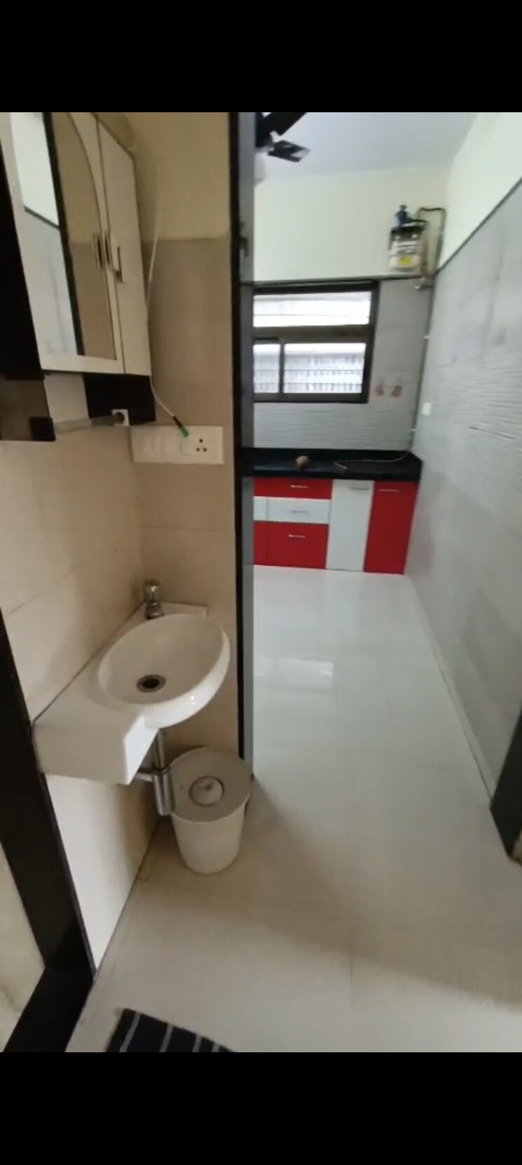 Bathroom, ghatkopar east 1 Bedroom 460 Sq.Ft. Apartment In Ghatkopar East Mumbai 9062432