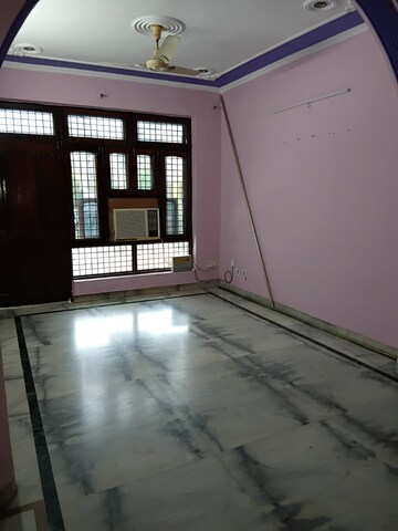 Living Room in 6 BHK Independent House at Sector 31 – for Sale