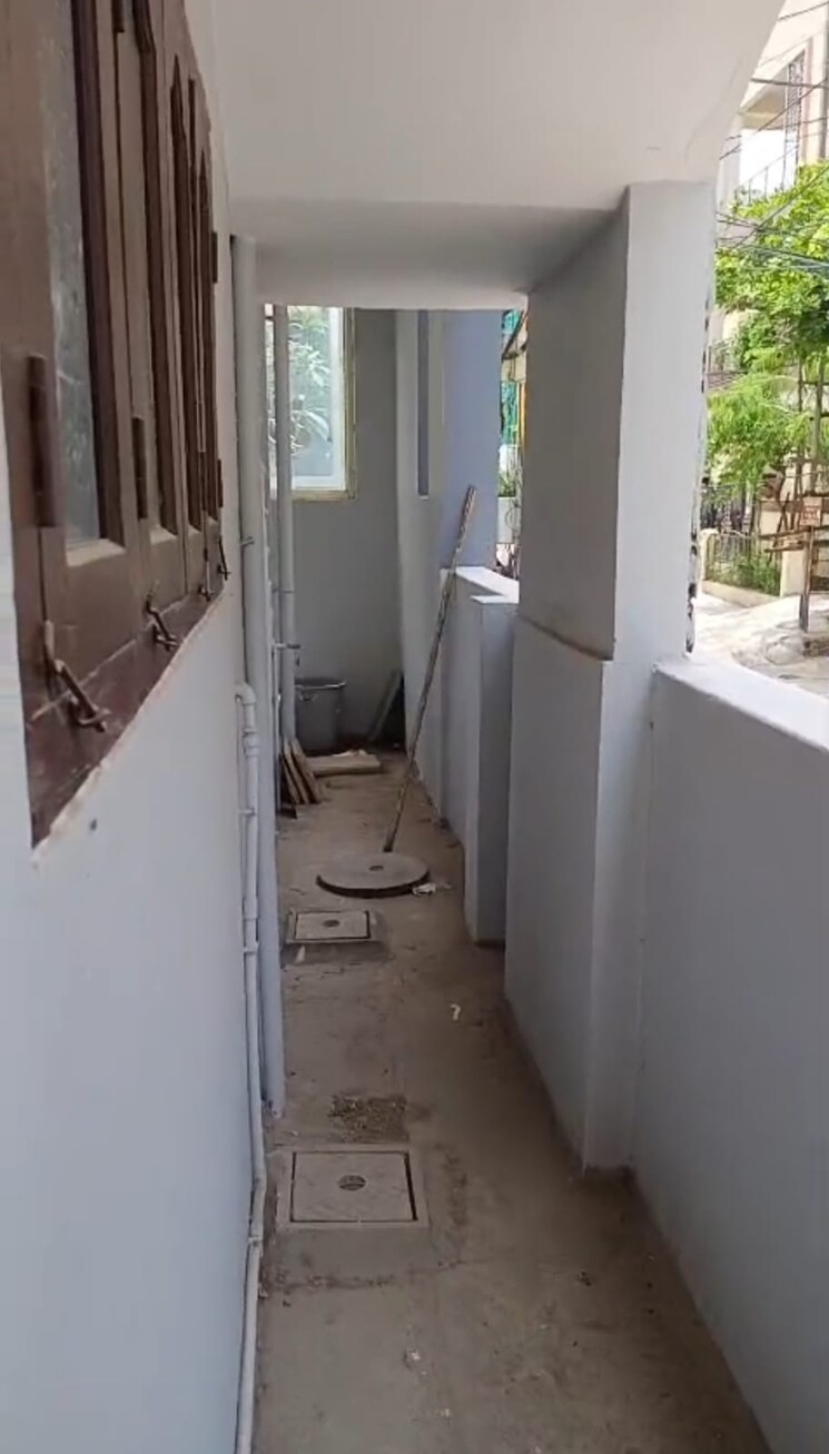 Balcony, kothapet 6+ Bedroom 213 Sq.Yd. Independent House In Kothapet Hyderabad 9062530