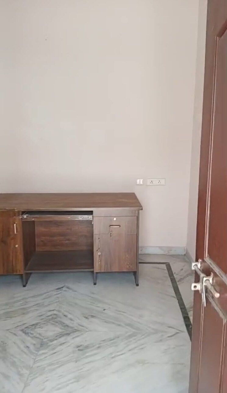 Room, kothapet 6+ Bedroom 213 Sq.Yd. Independent House In Kothapet Hyderabad 9062530