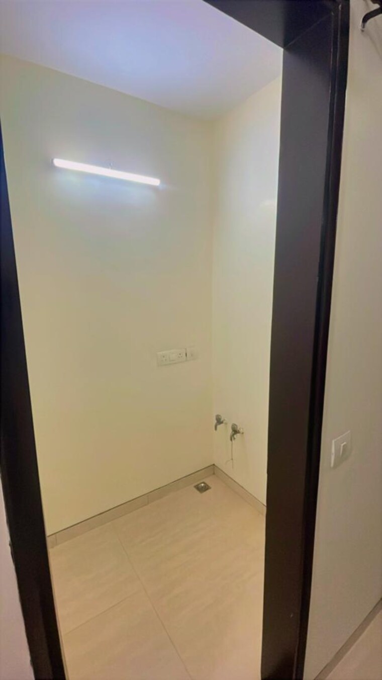 Room, chittaranjan park 3 Bedroom 160 Sq.Yd. Builder Floor In Chittaranjan Park Delhi 9062457