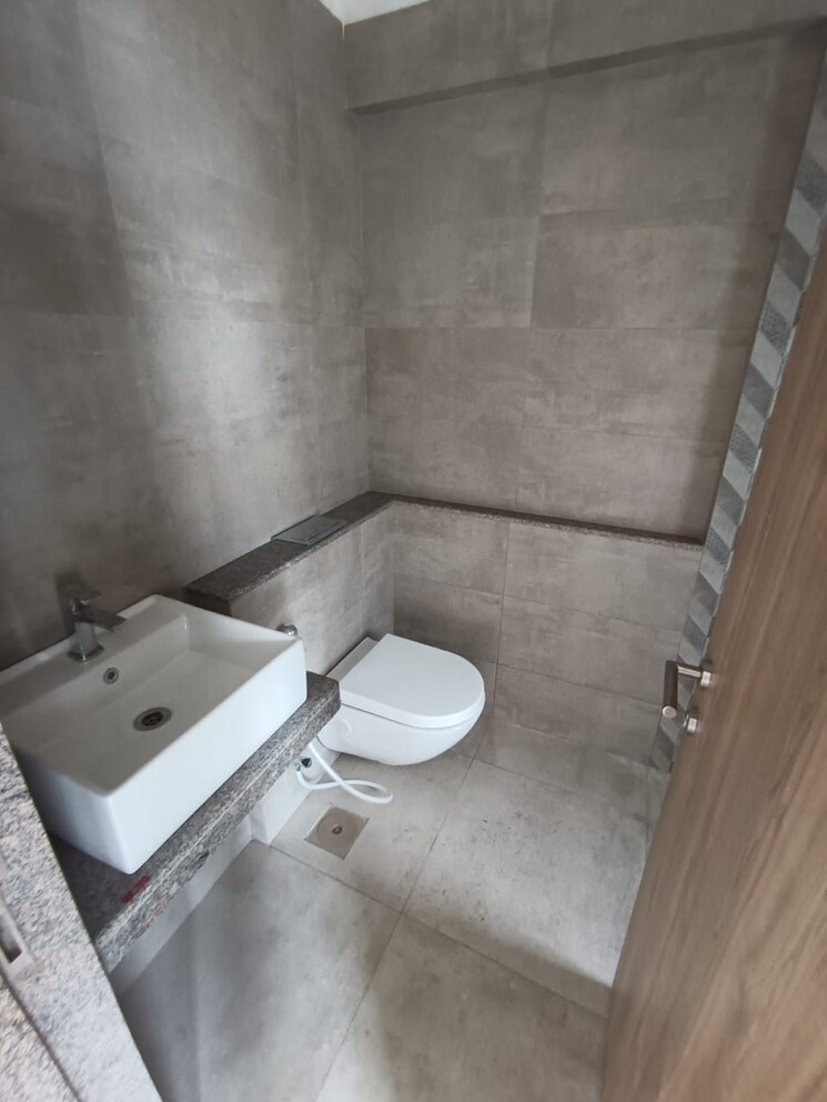 Bathroom, birla-vanya 3 Bedroom 922 Sq.Ft. Apartment In Kalyan West Thane 9062545