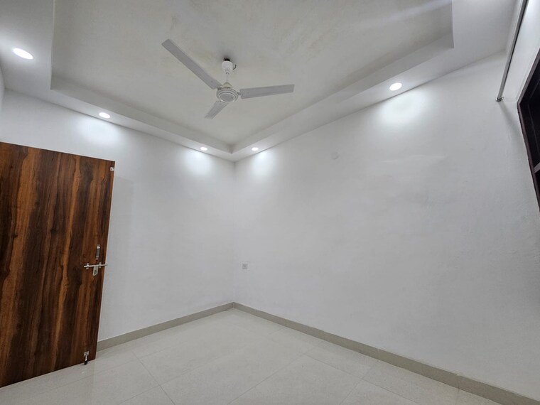 Room, neb sarai 2 Bedroom 850 Sq.Ft. Builder Floor In Neb Sarai Delhi 9062552