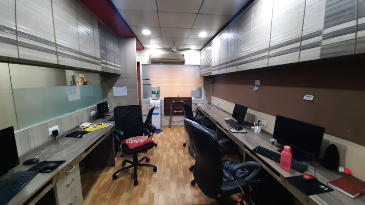 Team Area, hilton-center Commercial Office Space 976 Sq.Ft. In Cbd Belapur Sector 11 Navi Mumbai 9062535