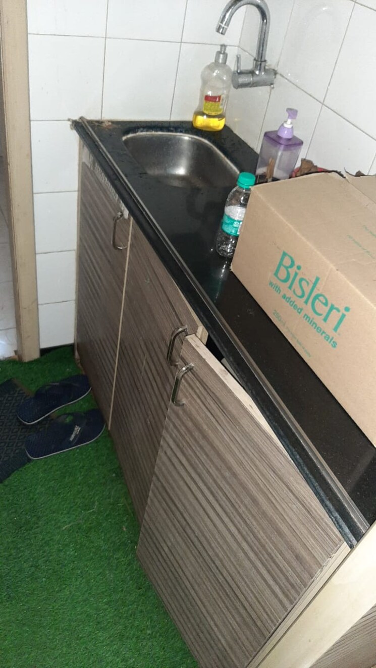 Balcony, hilton-center Commercial Office Space 976 Sq.Ft. In Cbd Belapur Sector 11 Navi Mumbai 9062535