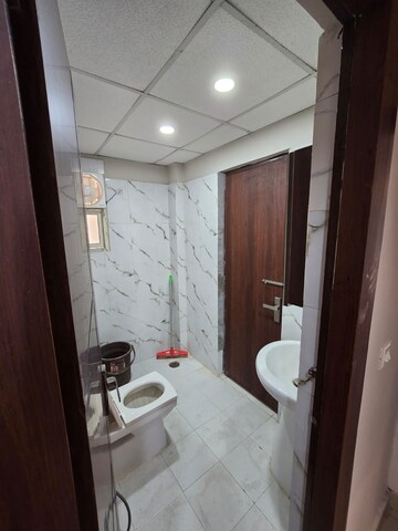 Bathroom in 3 BHK Apartment at Keltech Golf Vista, Dundahera – for Rent