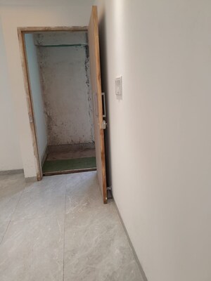 Building Lobby in  Office Space at HM 101 Boulverd, Kandivali East – for Sale