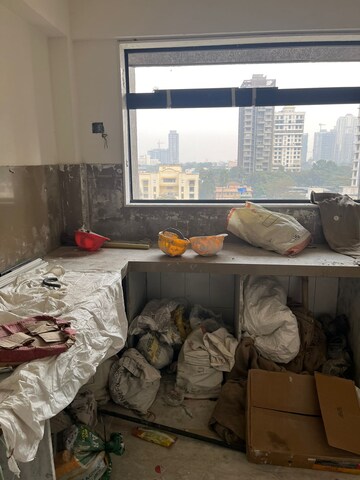 Team Area in 1 BHK Apartment at Hindu Colony – for Rent