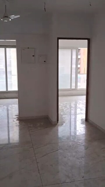Room in 3 BHK Apartment at Andheri West – for Rent