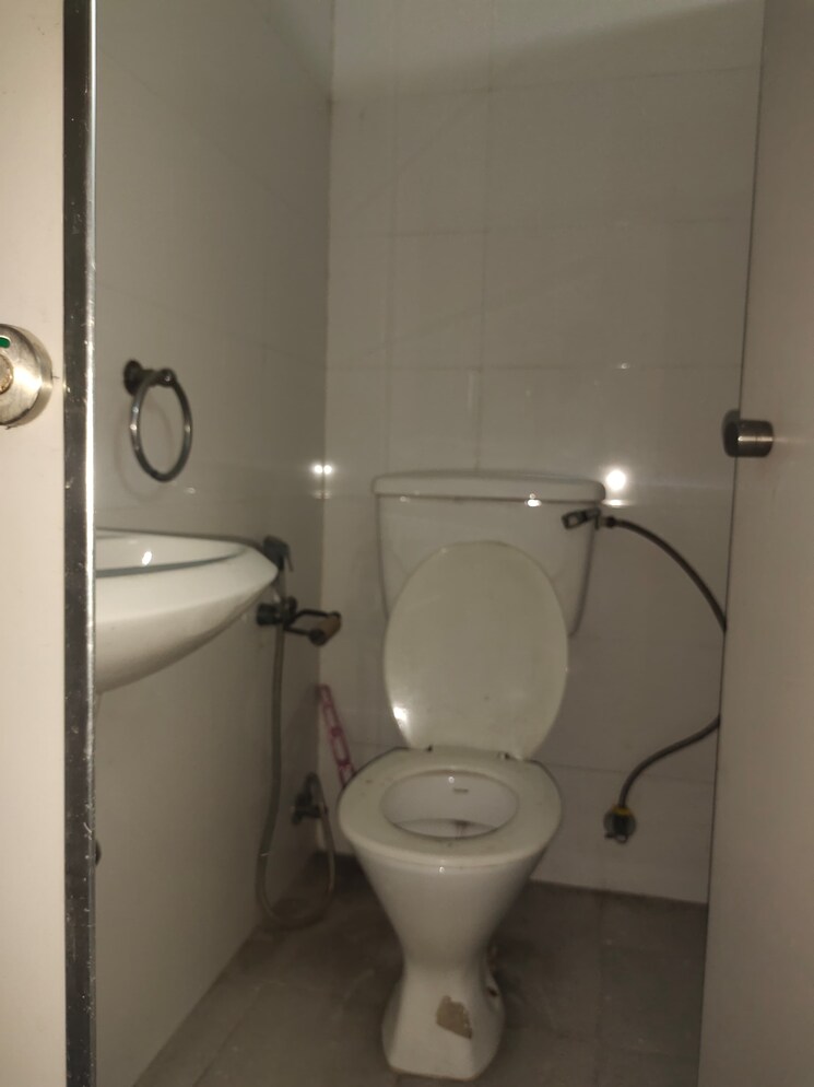 Bathroom, east of kailash Commercial Office Space 1540 Sq.Ft. In East Of Kailash Delhi 9062603