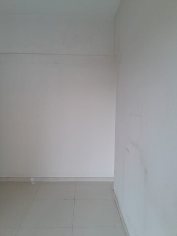 Room in 2 BHK Apartment at Pranav Flora Enclave, Borivali East – for Rent