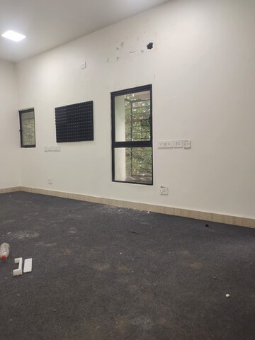 Room in  Office Space at East Of Kailash – for Rent