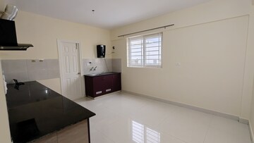 Room in 2 BHK Apartment at DNR Casablanca, Mahadevpura – for Rent