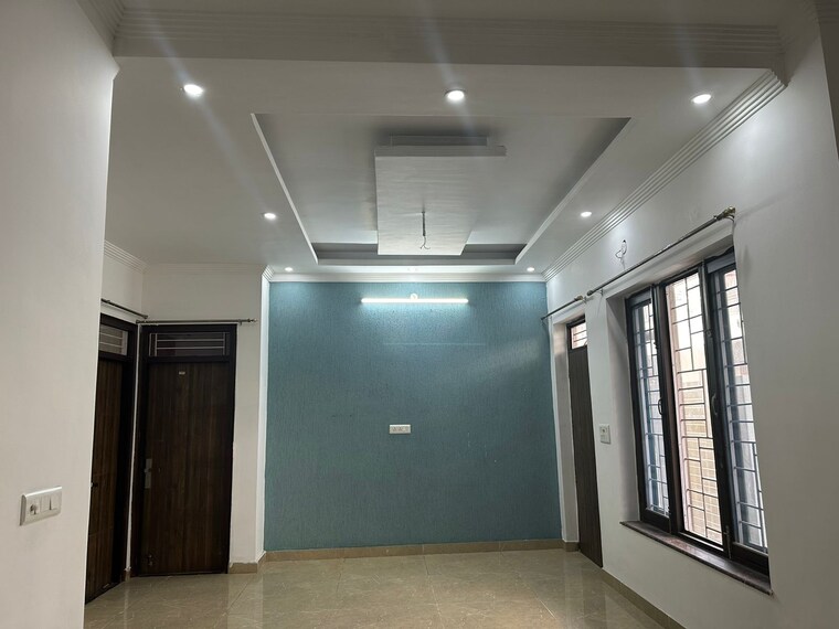 Room, sahastradhara road 4 Bedroom 450 Sq.Yd. Independent House In Sahastradhara Road Dehradun 9062630