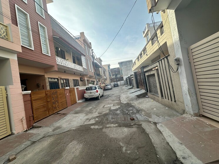 Exterior View, sahastradhara road 4 Bedroom 450 Sq.Yd. Independent House In Sahastradhara Road Dehradun 9062630