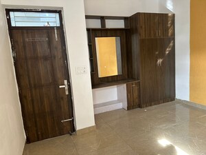 Room in 4 BHK Independent House at Sahastradhara Road – for Sale