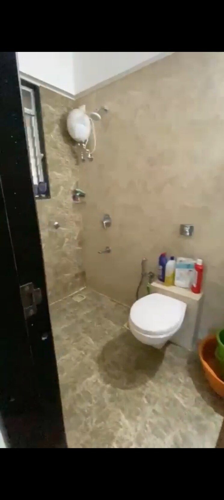 Bathroom, worli 2 Bedroom 725 Sq.Ft. Apartment In Worli Mumbai 9062632