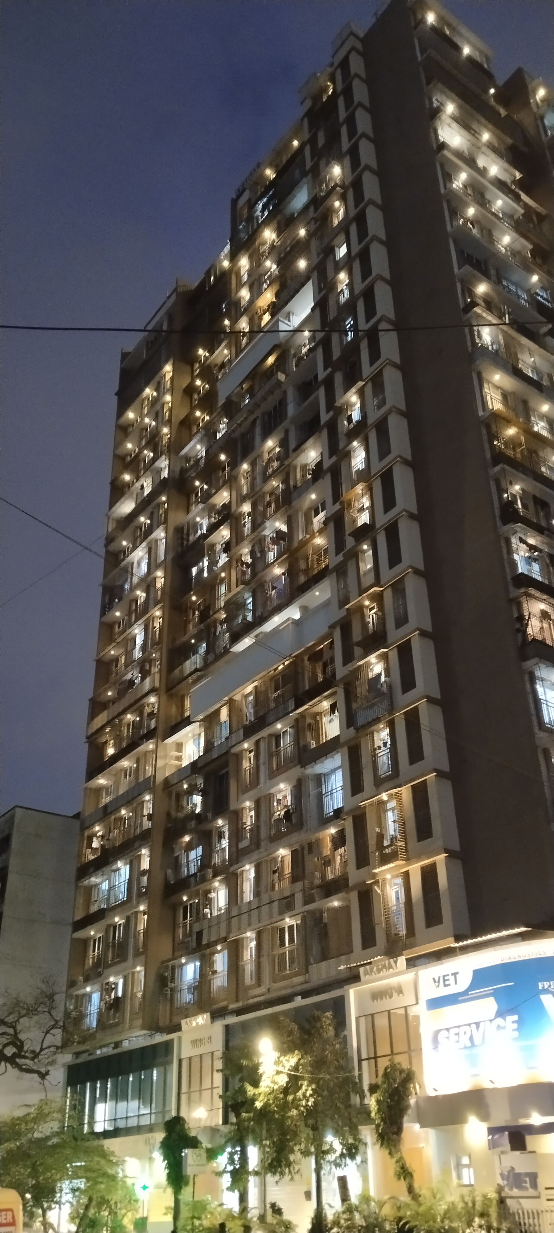 2 BHK + Study Room Apartment For Rent in Akshay Tower 