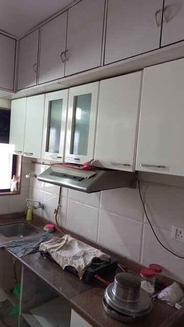 Furnished Amenities in 3 BHK Builder Floor at Santacruz East – for Rent