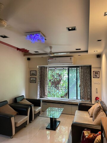 Team Area in 2 BHK Apartment at Runwal Pearl, Manpada – for Rent
