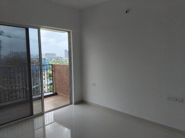 Room in 2 BHK Apartment at Vilas Javdekar Yashwin Enchante, Kharadi – for Sale