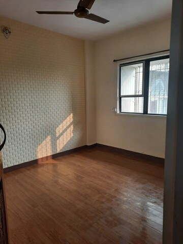 Room in 3 BHK Apartment at Flower Valley Complex, Khopat – for Rent