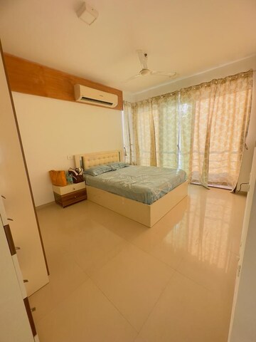 Living Room in 2.5 BHK Apartment at Oberoi Realty Splendor, Andheri East – for Rent