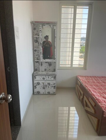 Room in 2 BHK Apartment at Guardian Eastern Meadows, Wagholi – for Rent