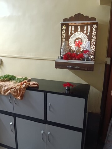 Furnished Amenities in 1 BHK Apartment at Jawahar Nagar CHS Goregaon, Goregaon West – for Rent