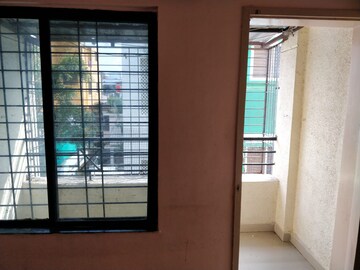 Room in 2 BHK Apartment at Siddhivinayak Residency Tingre Nagar, Tingre Nagar – for Rent