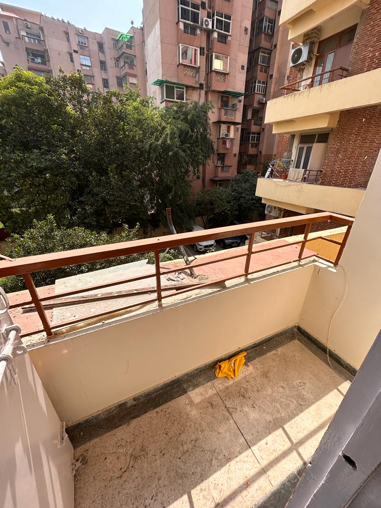 2 BHK + Pooja Room,Servant Room,Study Room,Extra Room Apartment For Rent in Gaur City 7th Avenue