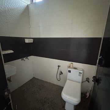 Bathroom in 3 BHK Builder Floor at South Extension ii – for Rent