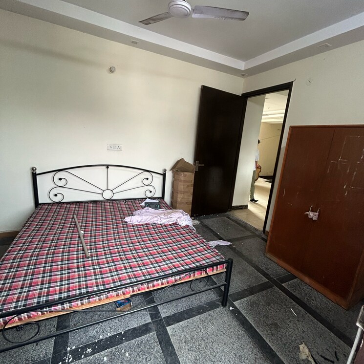 Bedroom, south extension ii 3 Bedroom 1800 Sq.Ft. Builder Floor In South Extension ii Delhi 9062734