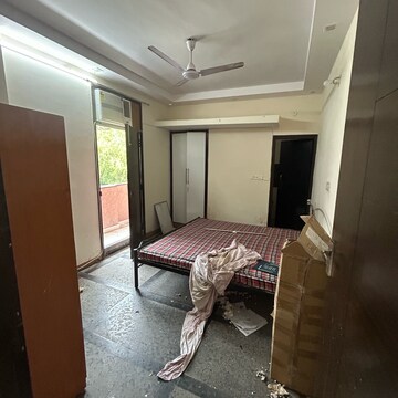 Bedroom in 3 BHK Builder Floor at South Extension ii – for Rent