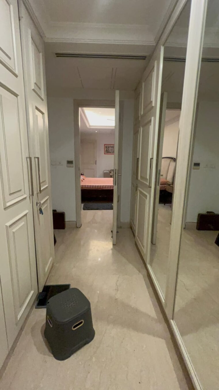 Bathroom, dlf-queens-court 4 Bedroom 5000 Sq.Ft. Apartment In Greater Kailash ii Delhi 9062740