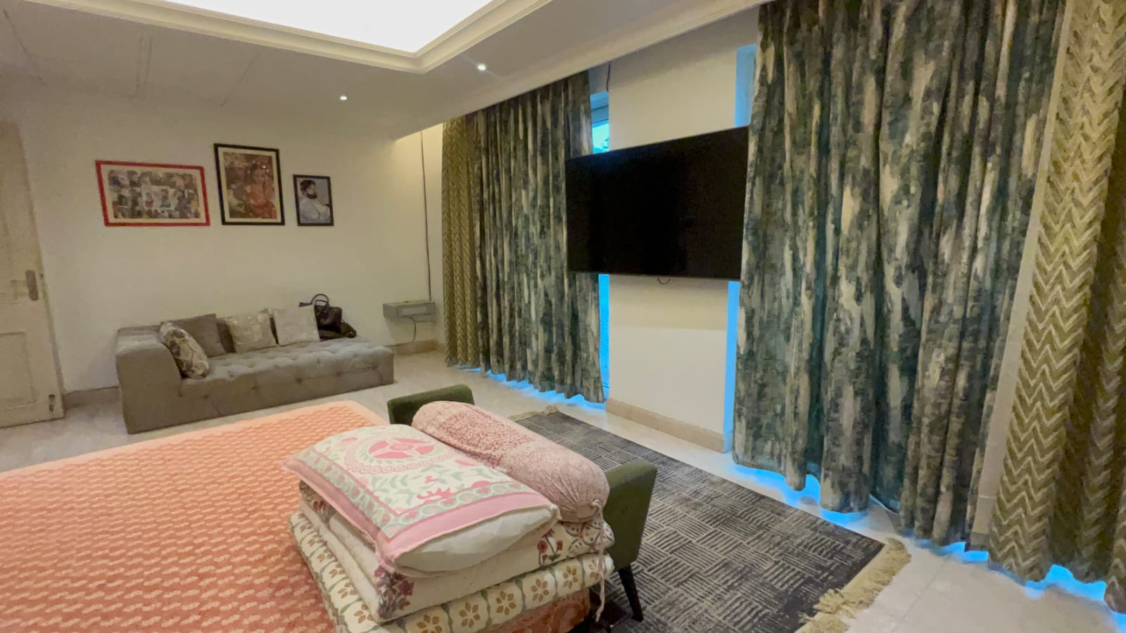 4 BHK Apartment For Sale in DLF Queens Court