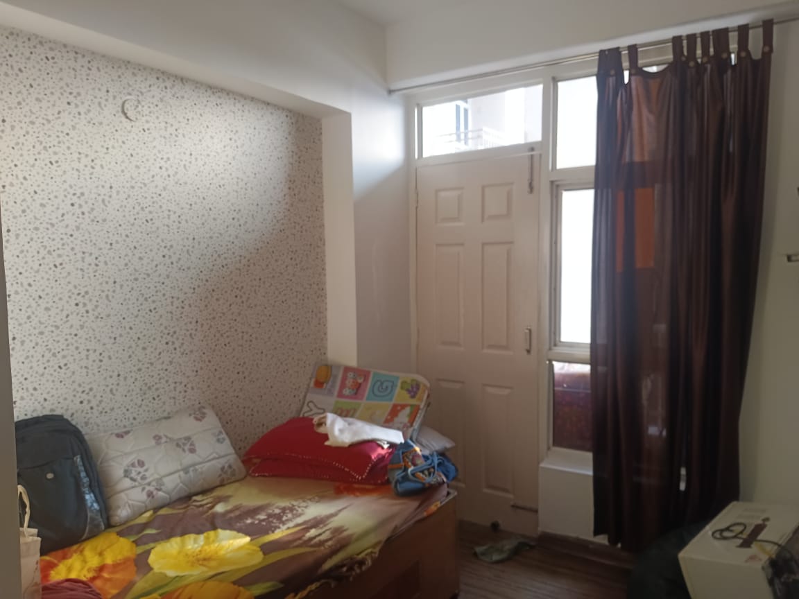 2 BHK + Study Room Apartment For Rent in Supertech Cape Town