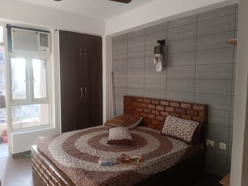Bedroom in 2 BHK Apartment at Supertech Cape Town, Sector 74 – for Rent