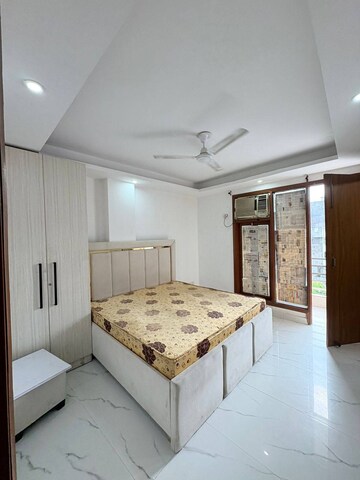 Bedroom in 2 BHK Builder Floor at Saket – for Rent