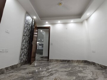Room in 3 BHK Builder Floor at Saket – for Rent
