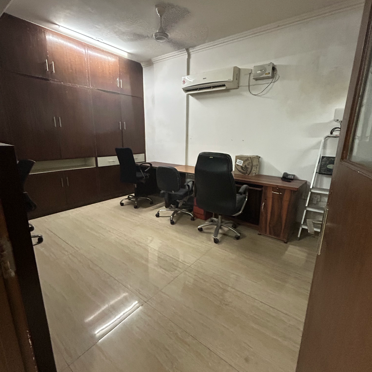 Office Space For Rent in South Extension ParT-1