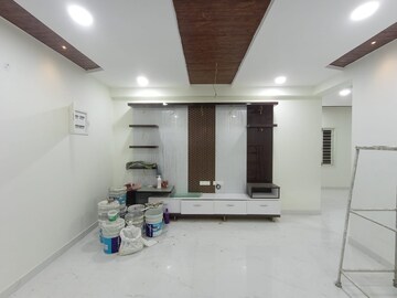 Room in 2 BHK Apartment at Amaravathi Road – for Sale
