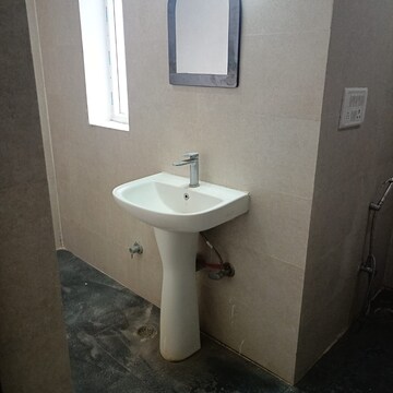 Bathroom in 1 BHK Apartment at Vasant Kunj – for Rent